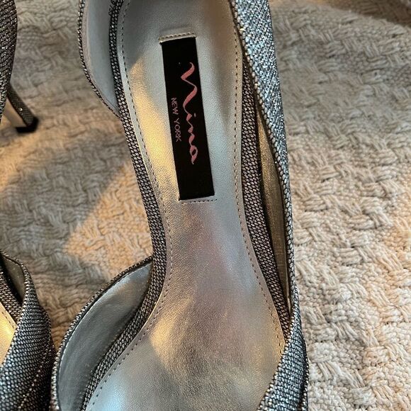 NINA evening sandals silver size 9M crisscross front - Picture 5 of 6